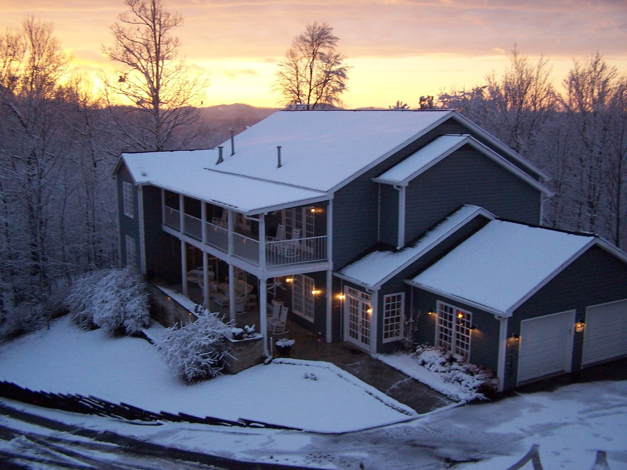 Hippensteal's Mountain View Inn-官方