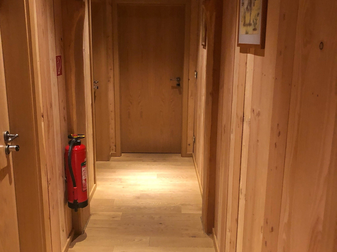 The Longhorn Saloon主图