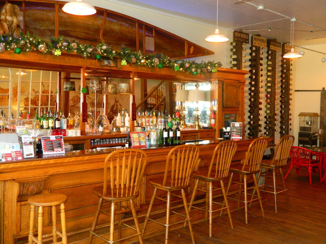 Ford's Gathering Wine & Craft Beer Bar景点图片