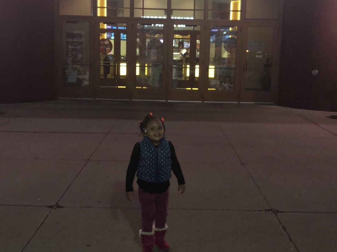 Marcus Oakdale Cinema-奥克戴尔必去景点