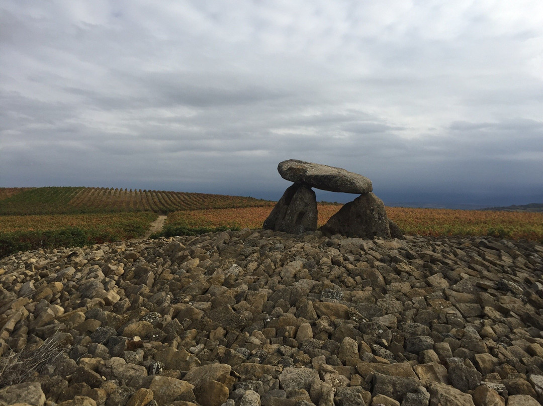 Dolmen La Chabola de la Hechicera-El Villar必去景点