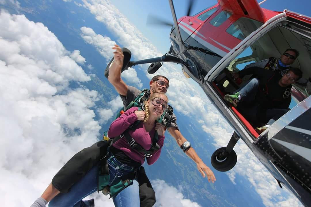 Alsace Parachutisme-科尔马必去景点