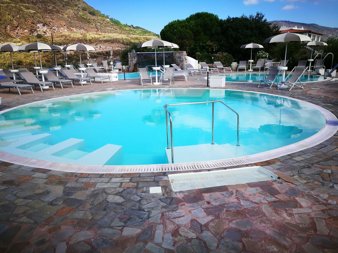 San Salvatore旅游景点-Le Piscine di Eolo