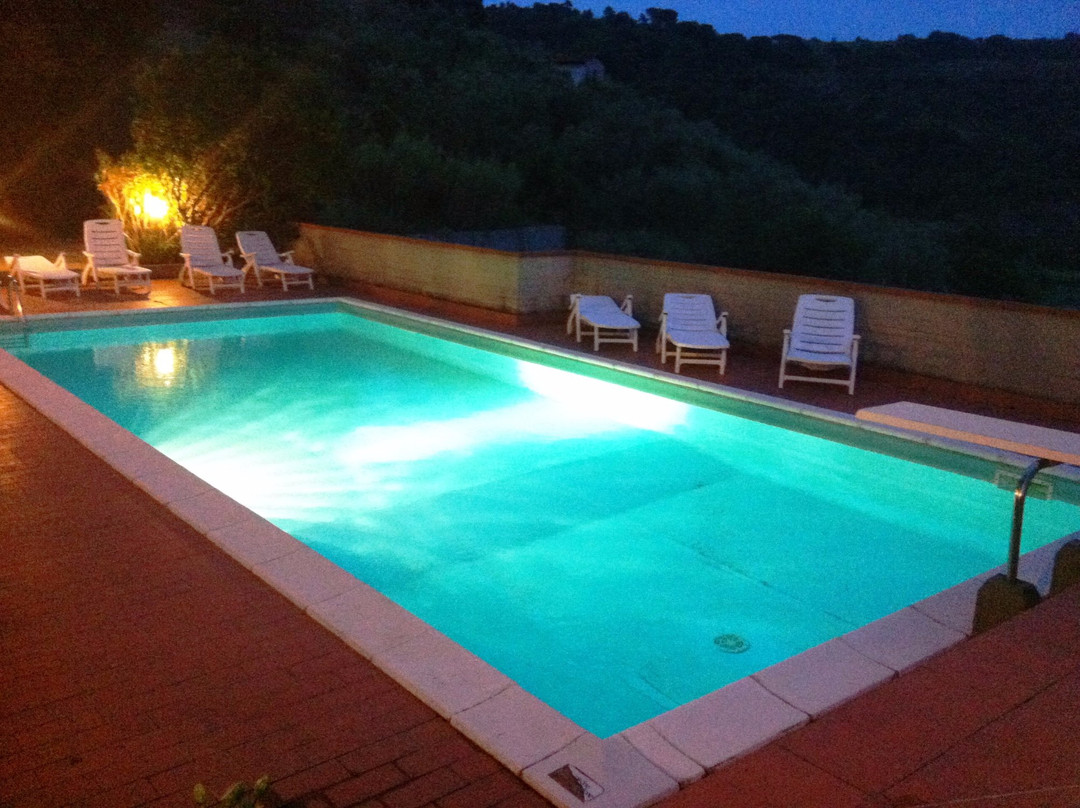 卡尔米尼亚诺酒店住宿-Le Casacce