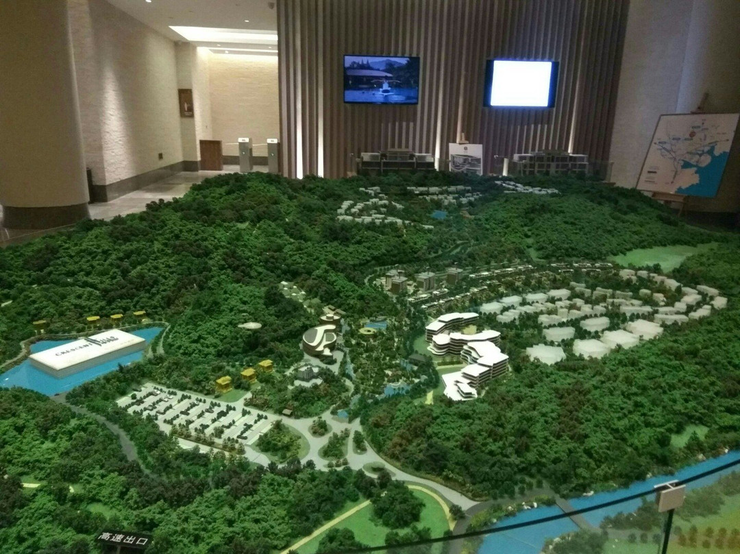 半月山温泉酒店主图