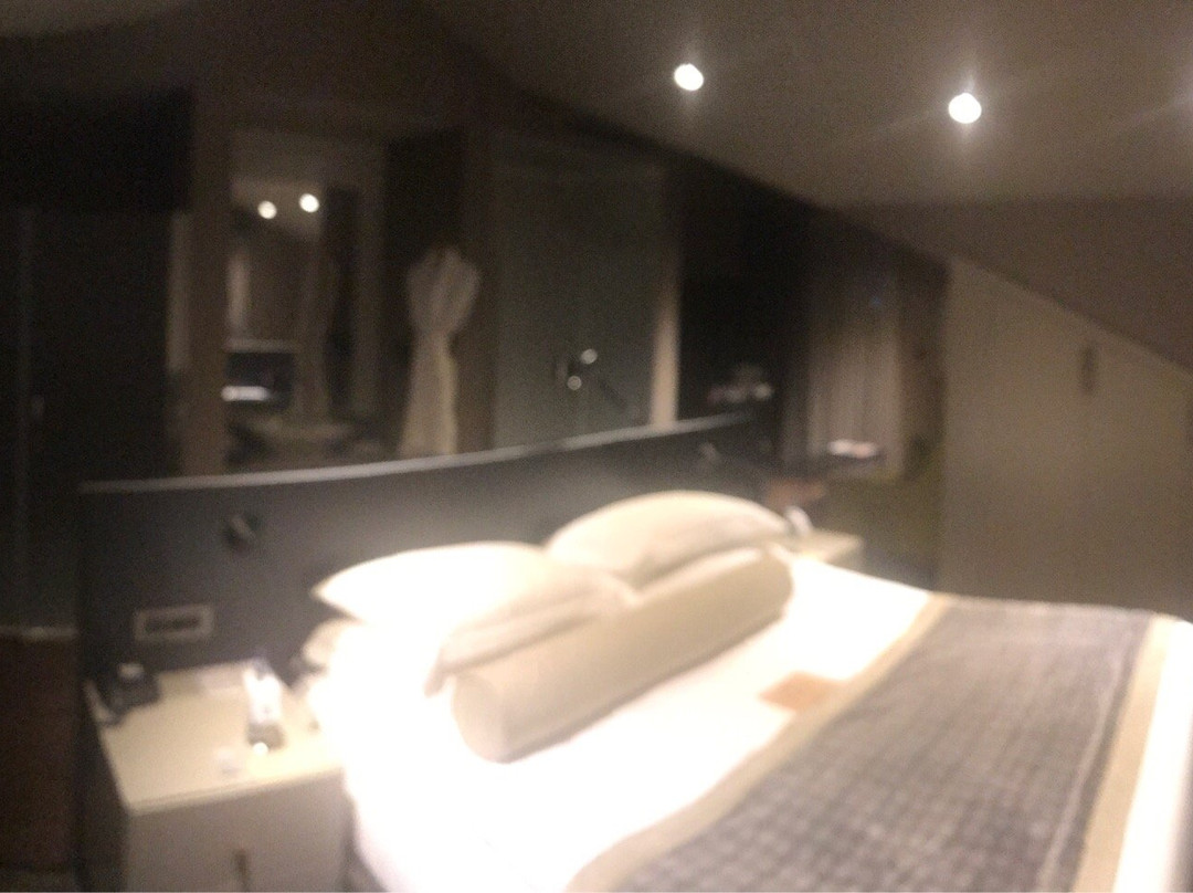 7 Rooms主图