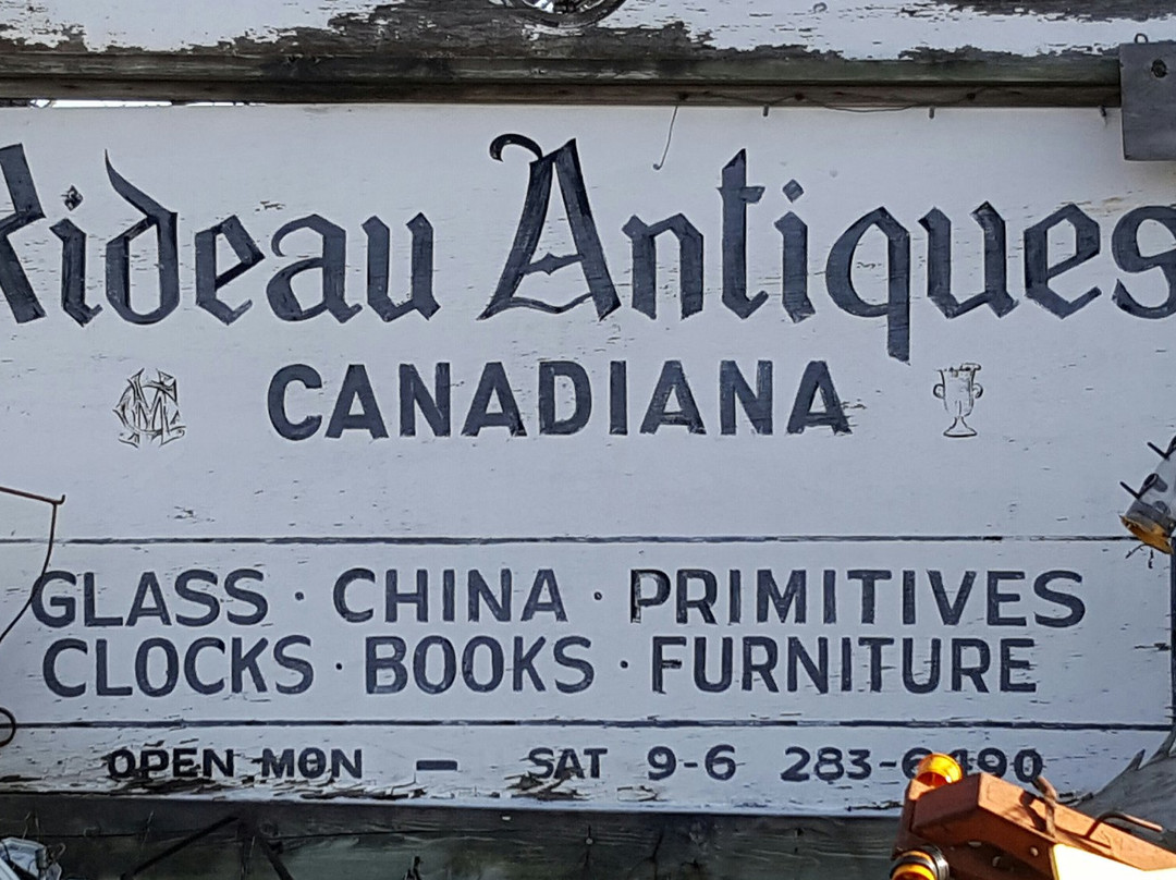 Rideau Antiques景点图片