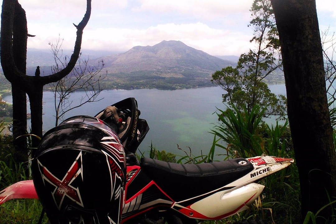 Bali Cross-卡朗阿森必去景点