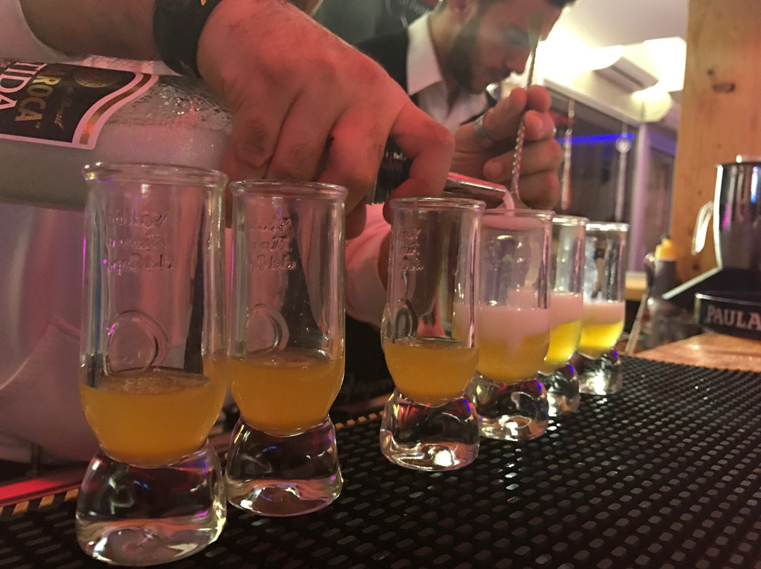 Cacharra Lounge Drink-Floridia必去景点