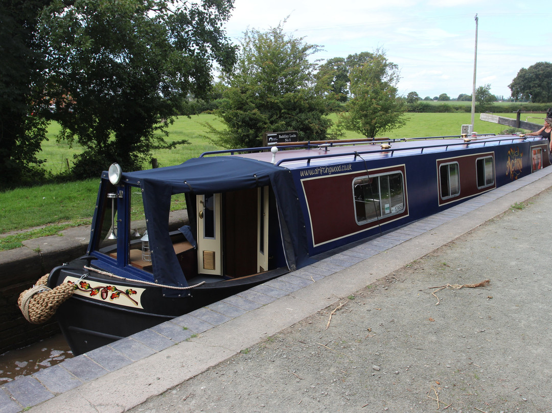 Drifting Wood Canal Breaks-Grindley Brook必去景点