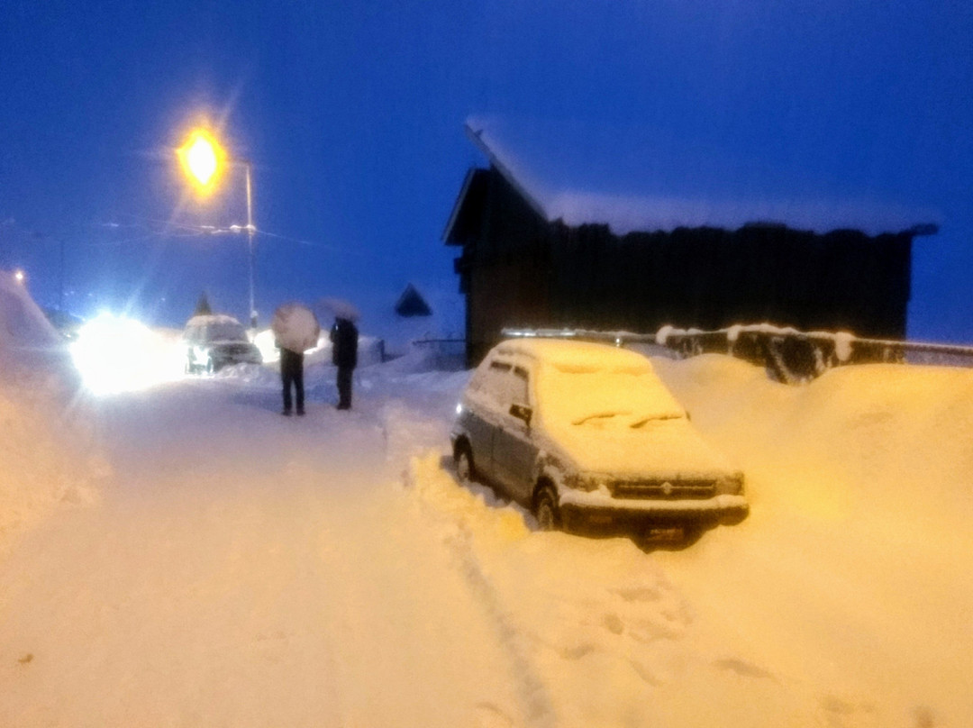 Yemberzal Hotel & Restaurant主图