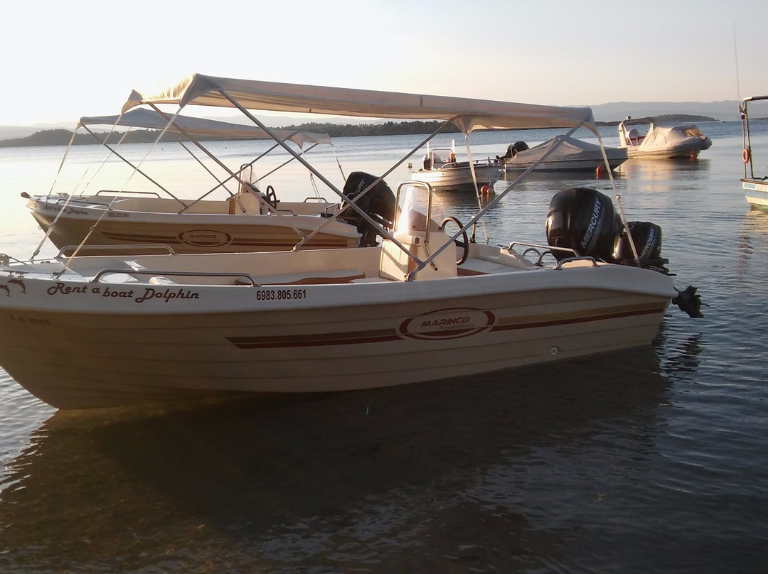 Rent a Boat Dolphin-Vourvourou必去景点