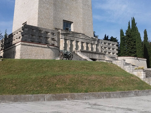Sacrario Militare di Nervesa della Battaglia-Nervesa della Battaglia必去景点