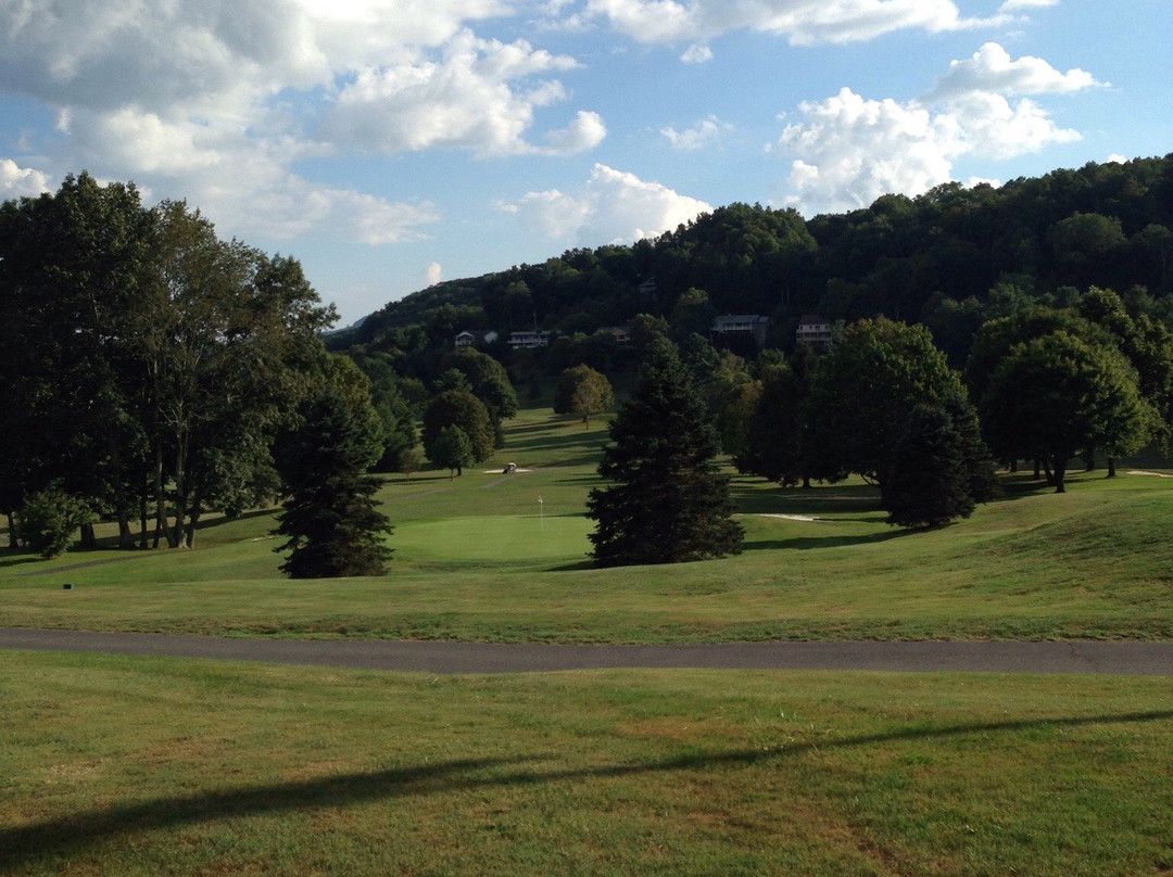Mountain Glen Golf Club景点图片