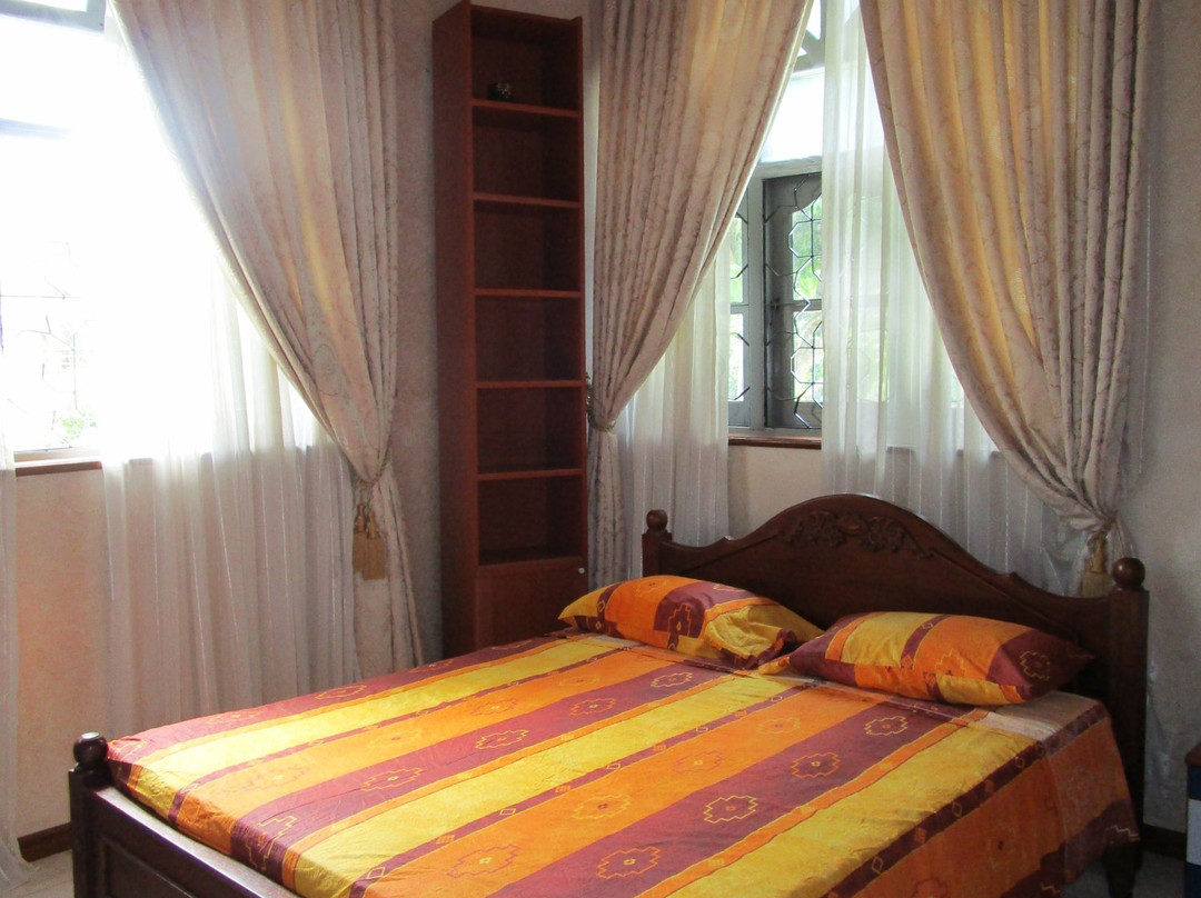 Srinik Guest House