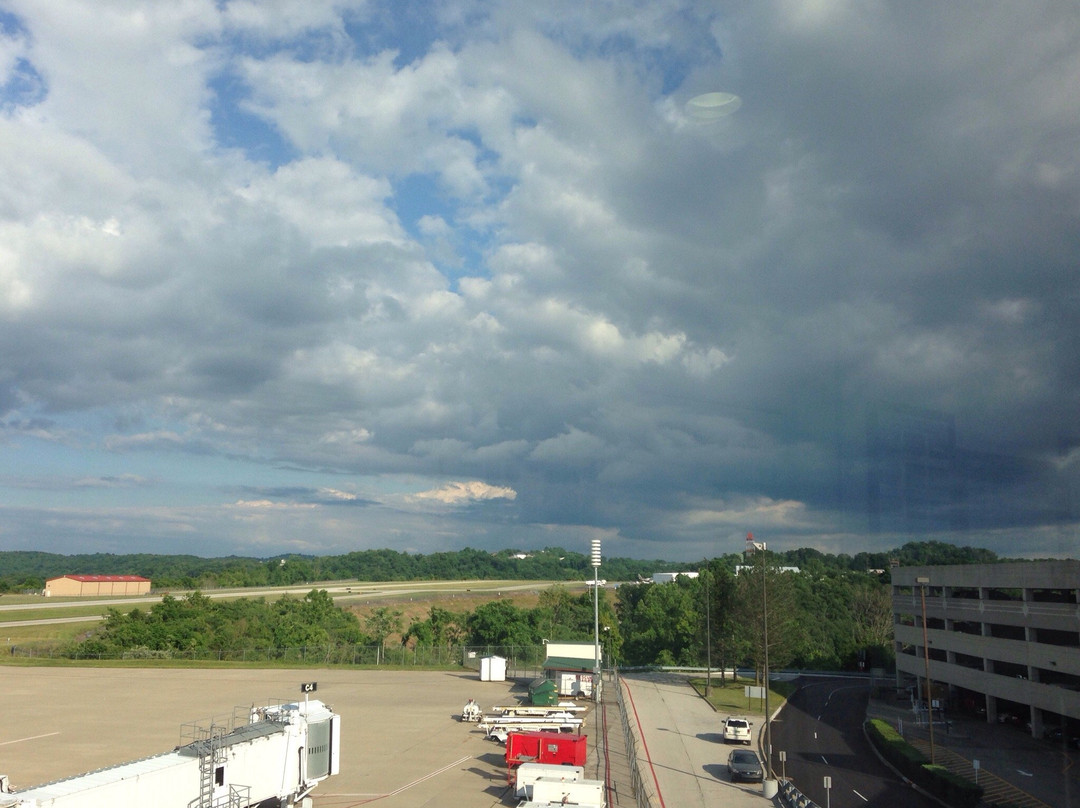Yeager Airport Observation Area-查尔斯顿必去景点