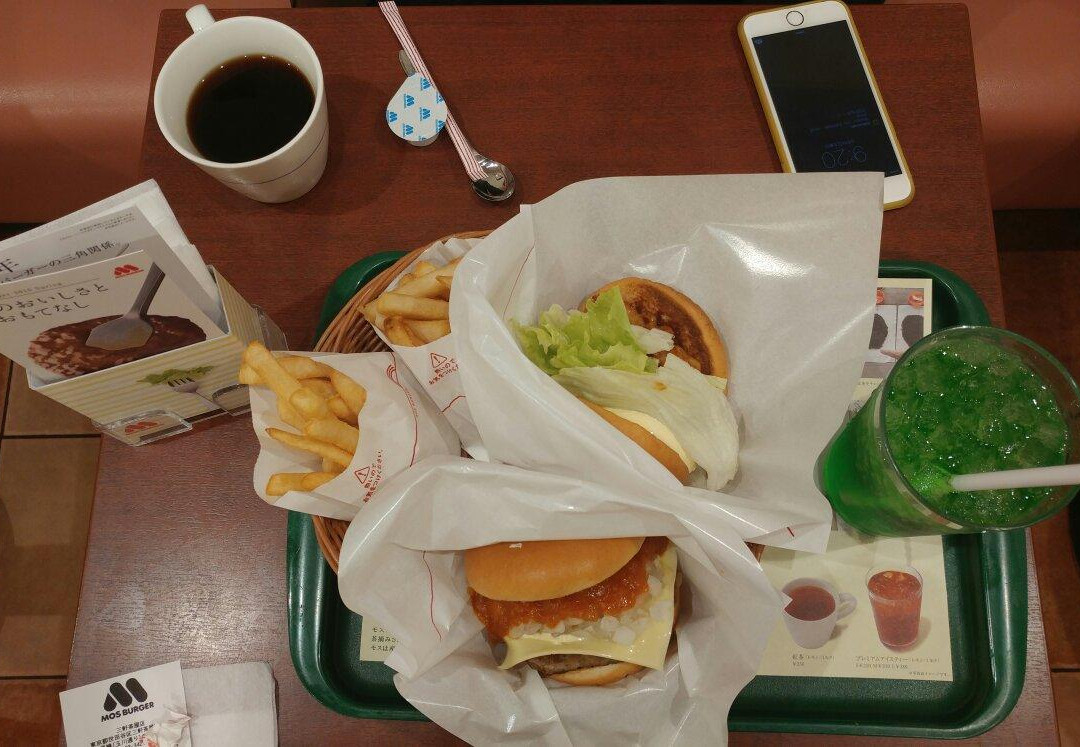 モスバーガー三軒茶屋店