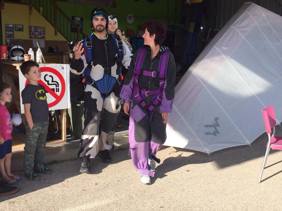 Adventure Skydiving-Steinbach必去景点