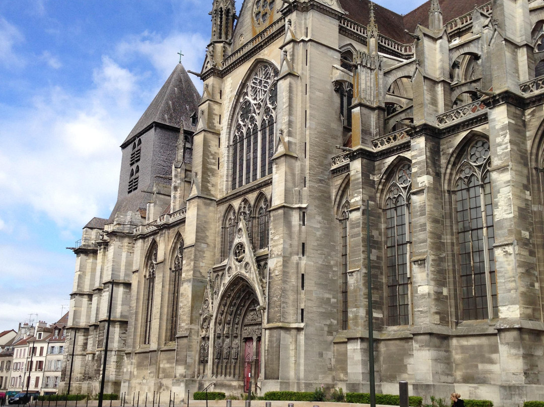 Cathédrale Saint-Etienne-莫城必去景点