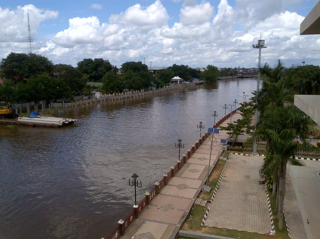 Siring Watch Towers Martapura River景点图片