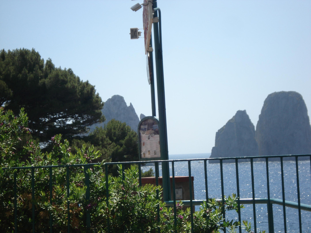 法拉廖尼-卡碧岛必去景点