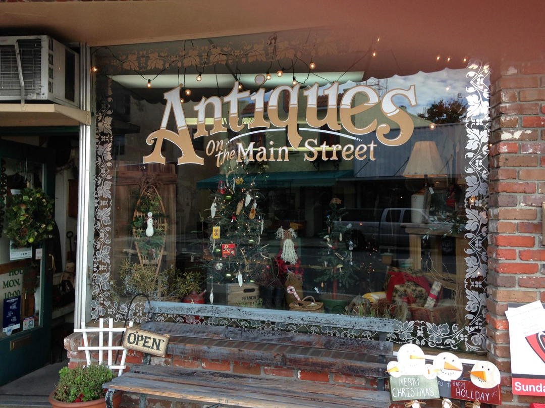 Antiques on the Main Street-Dade City必去景点