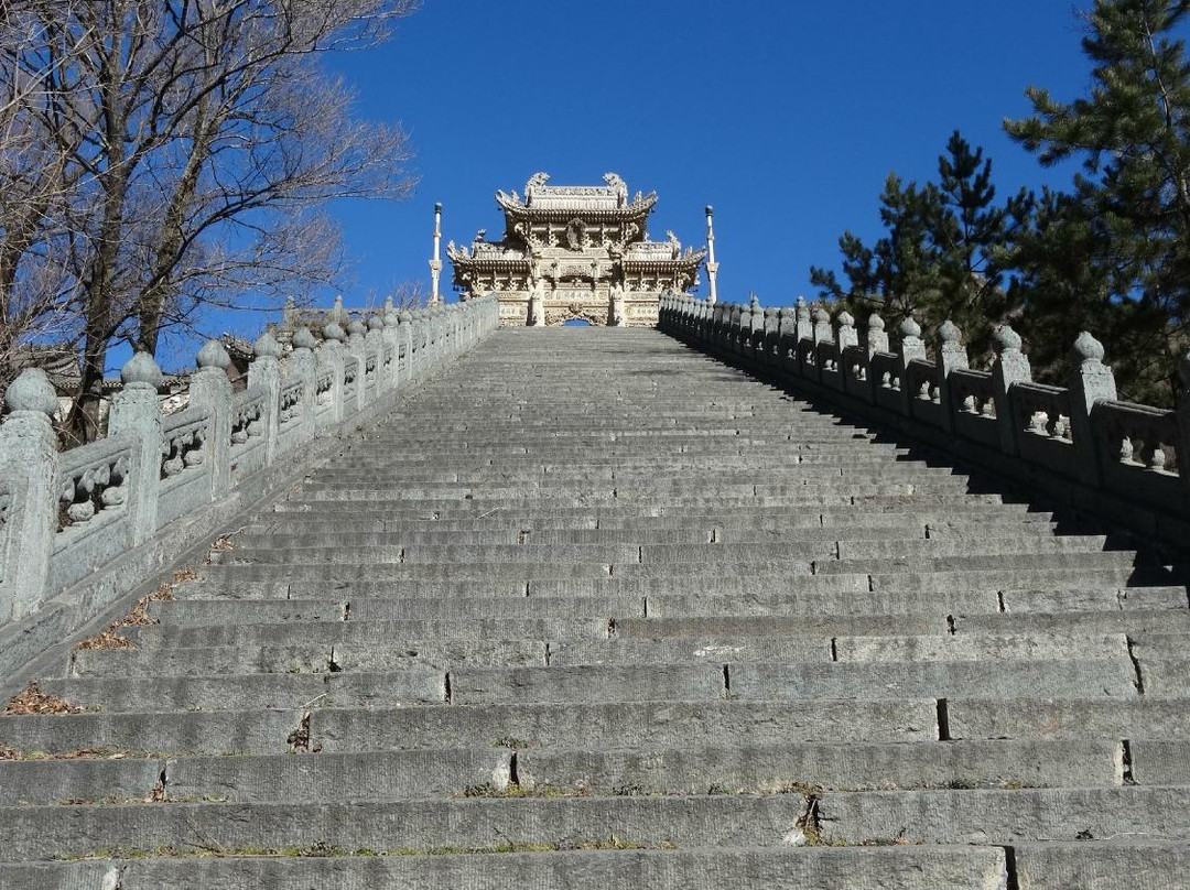 五台山龙泉寺-五台县必去景点