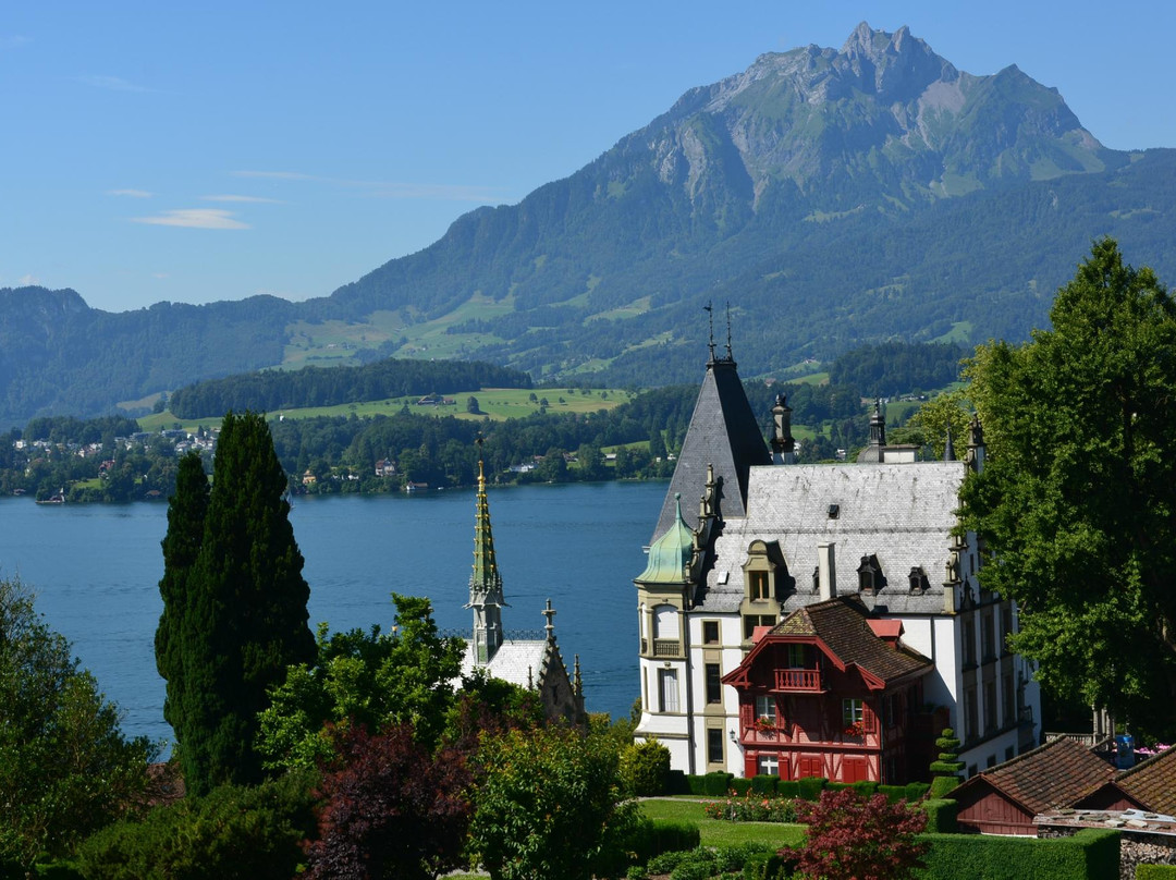 卢塞恩州旅游景点-Schloss Meggenhorn