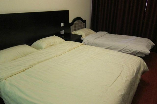 文水县酒店住宿-平遥都市118连锁酒店古城店