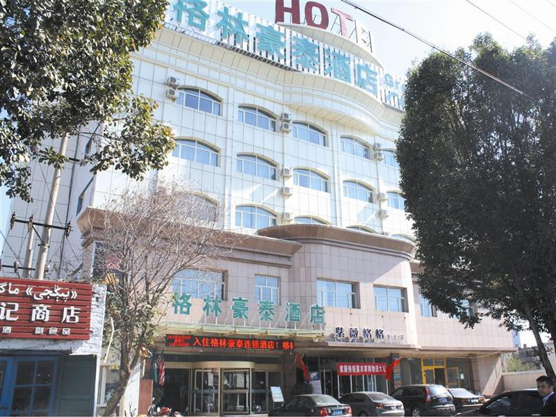 格林豪泰伊宁市阿合买提江路快捷酒店主图