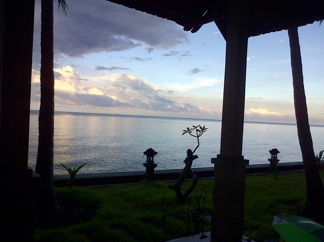 Bali Lege Beach Bungalows