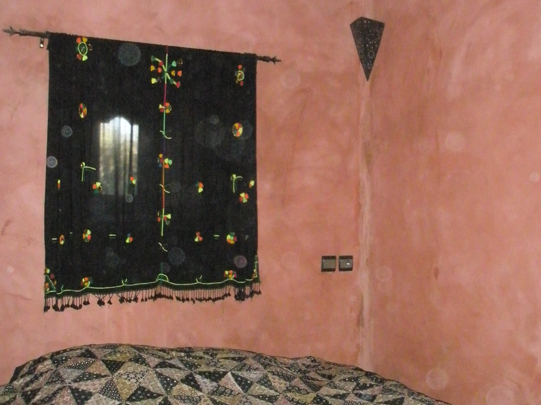 Zaouiet Sidi Salah酒店住宿-Le Chant des Dunes