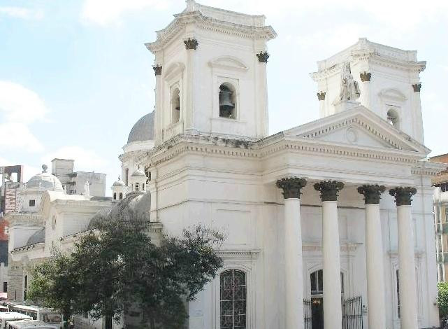 Iglesia de Santa Teresa-加拉加斯必去景点