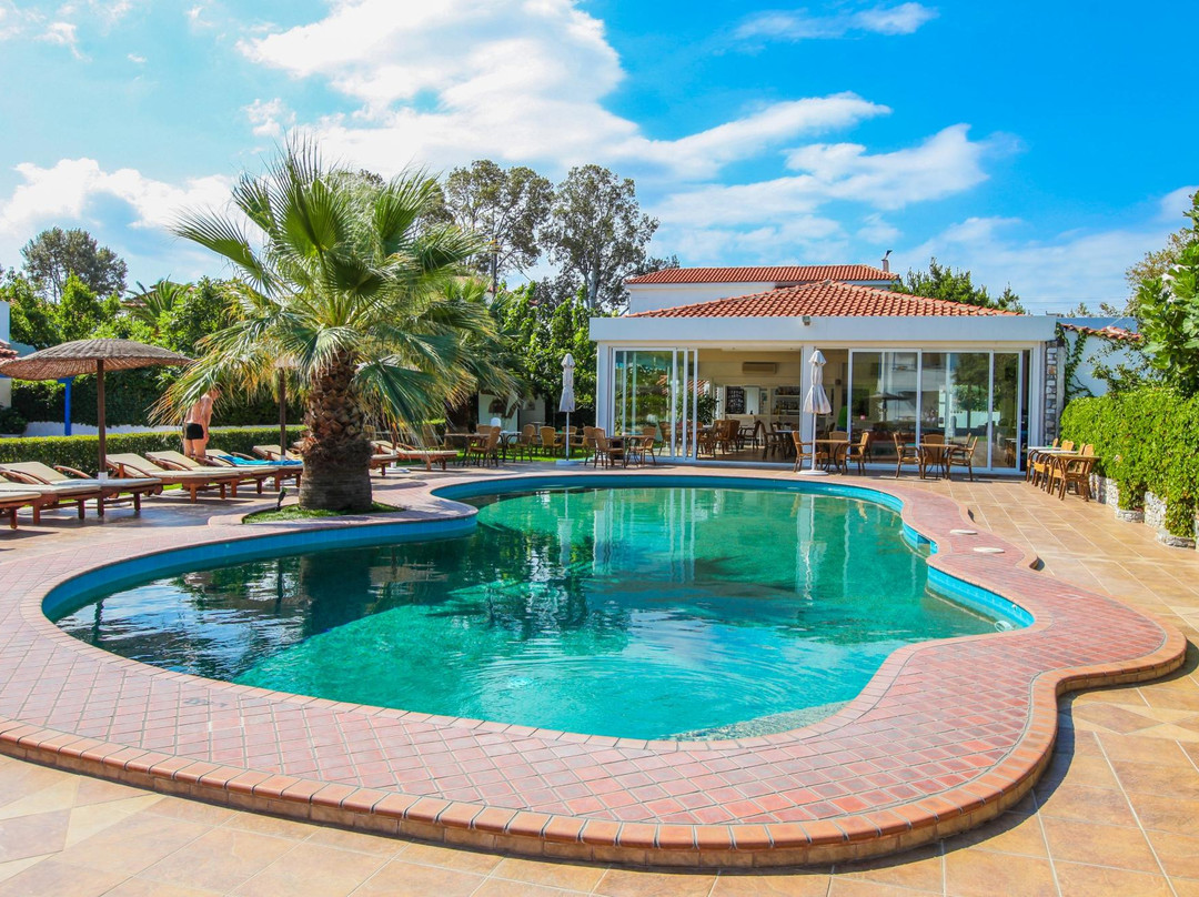Ostria Hotel & Apartments