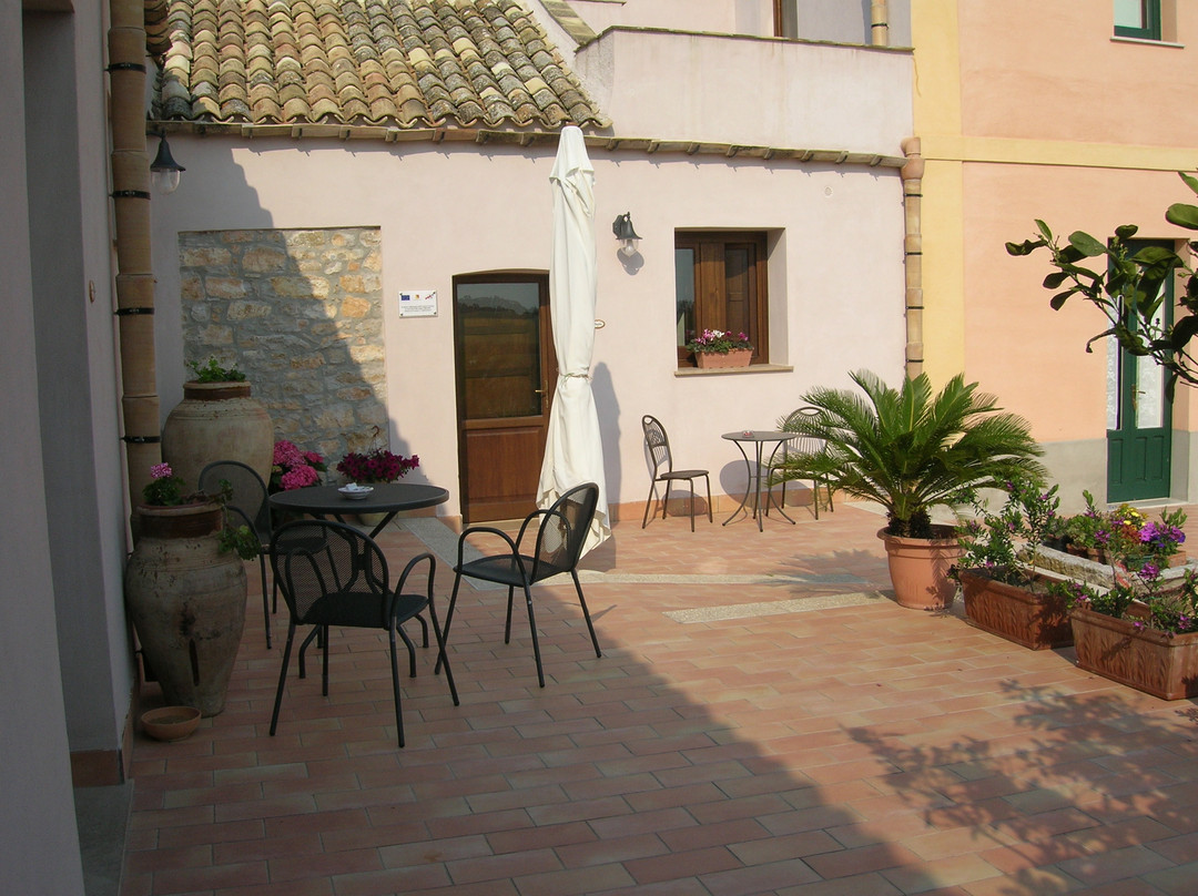 Mockarta酒店住宿-Agriturismo Baglio Donna Santa