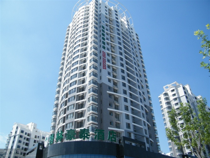格林豪泰蓬莱自由港商务酒店主图