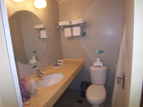 上海北外滩长阳路亚朵酒店主图