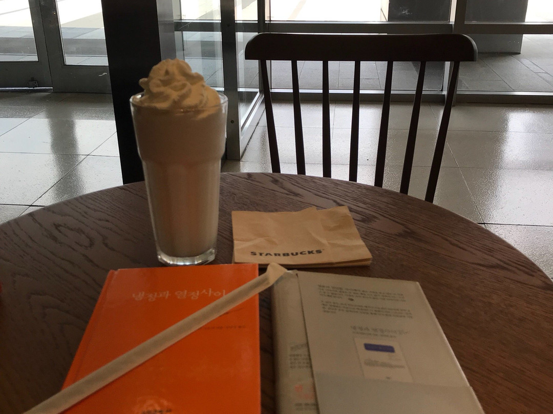 스타벅스 신세계의정부6F점