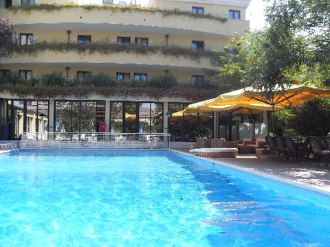 库萨尔公园酒店