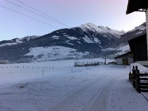 Lengdorf酒店住宿-Naturerlebnishotel Kehlbachwirt