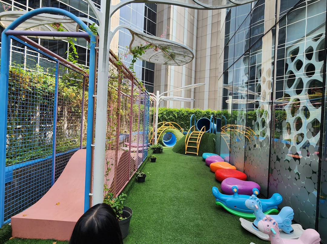 JHL Solitaire Gading Serpong主图