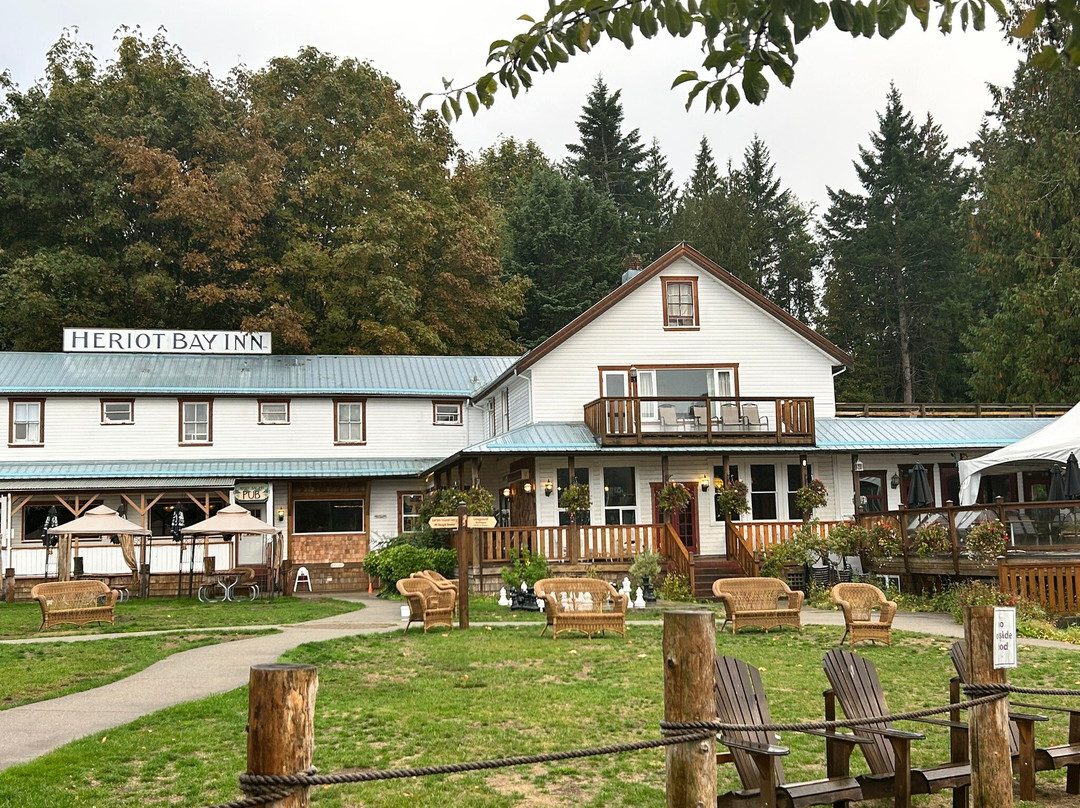 Heriot Bay Inn主图