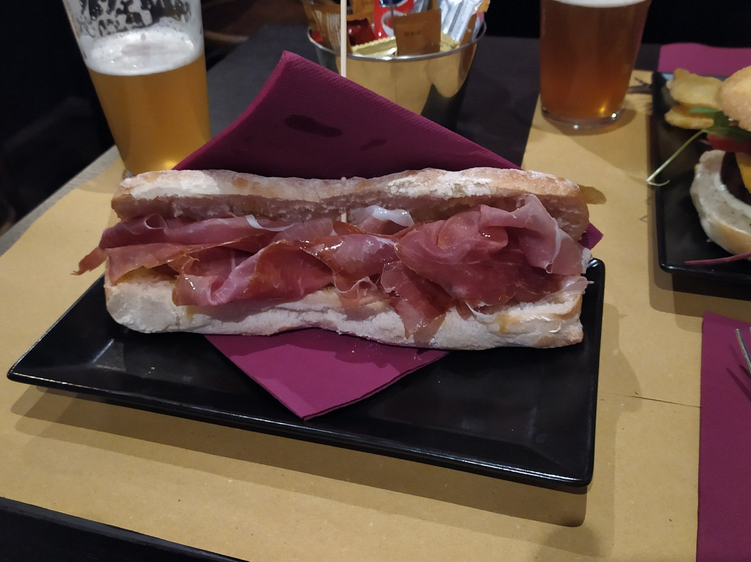 AIP - ALESSANDRIA INDEPENDENT PUB主图