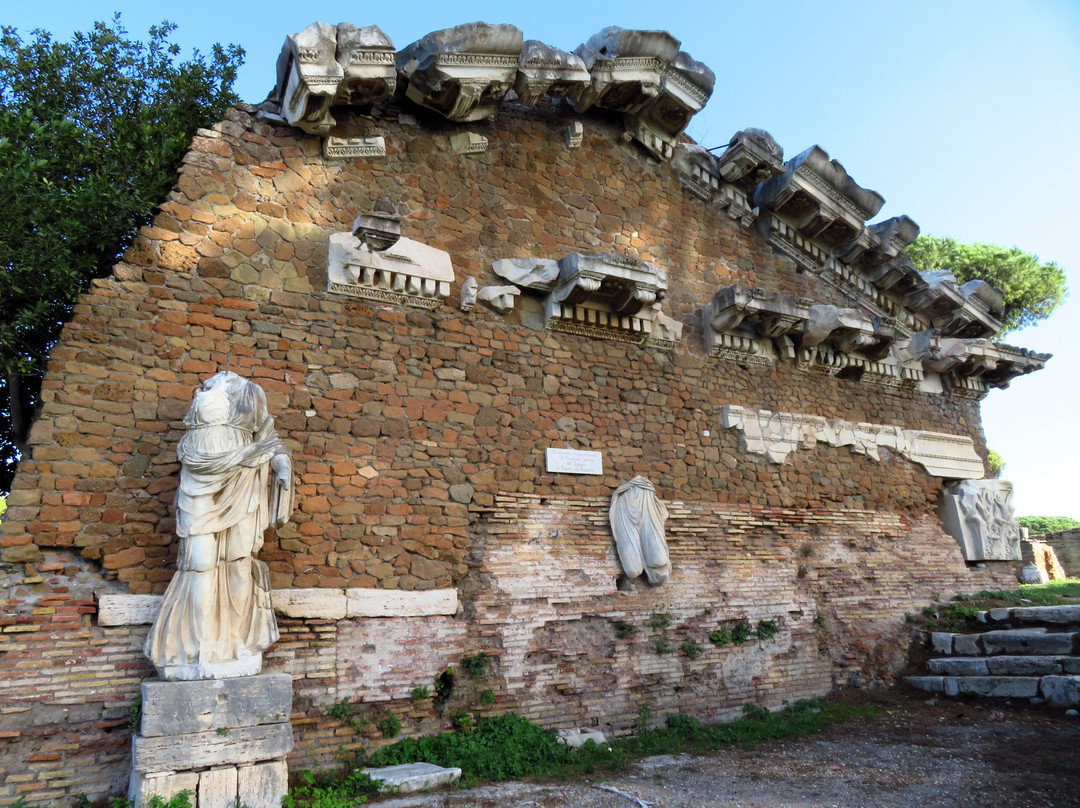 Tempio Di Roma e Augusto