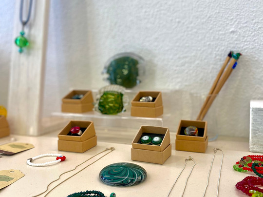 Zeynep Aksu GLASS STUDIO-博兹贾阿达必去景点