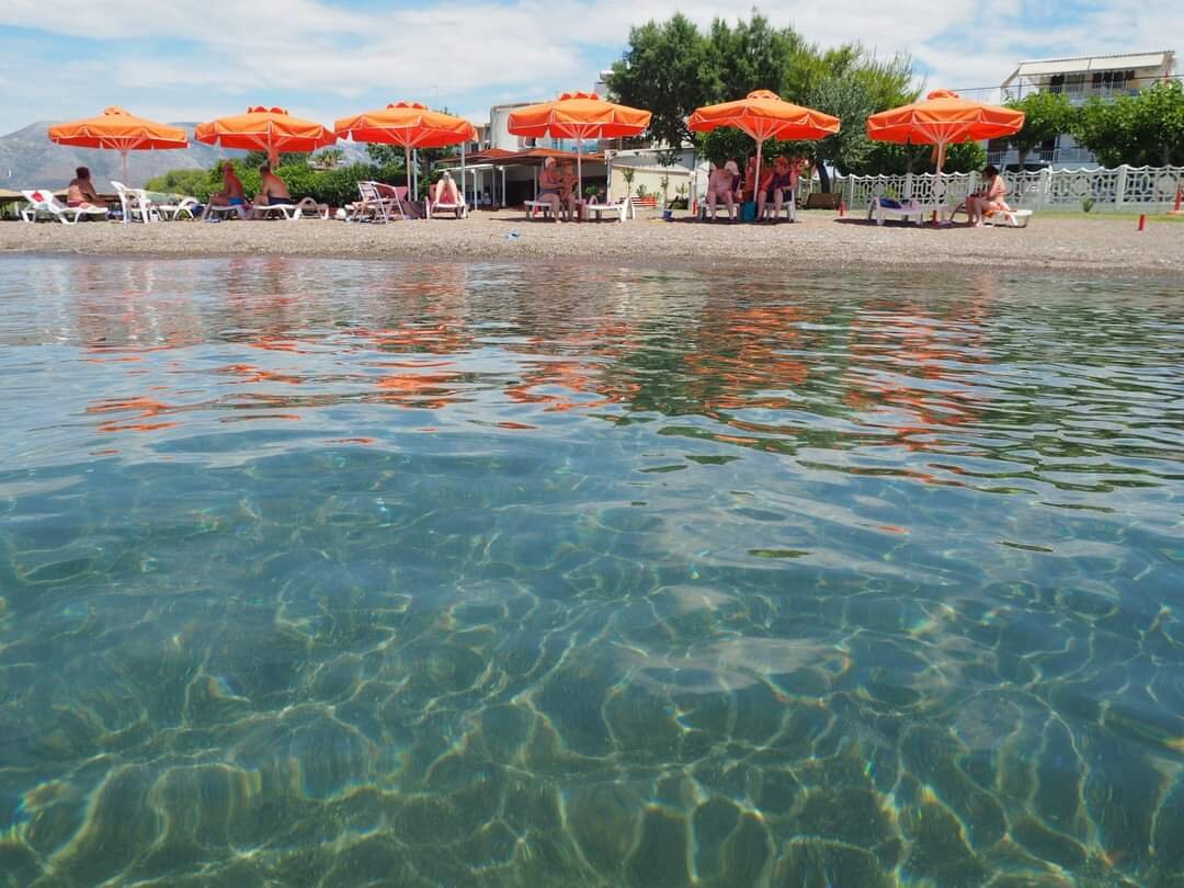 Akrogiali  Beach Rooms-泳池
