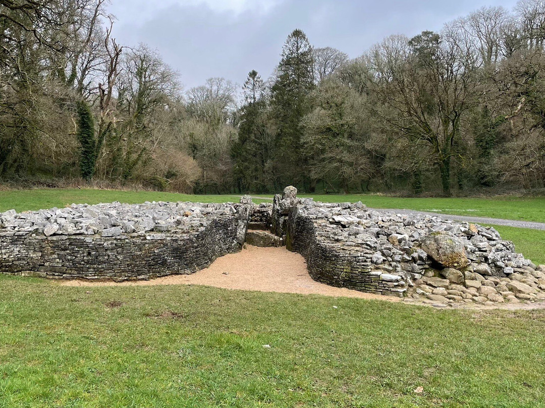 Parc Le Breos Chambered Tomb景点图片