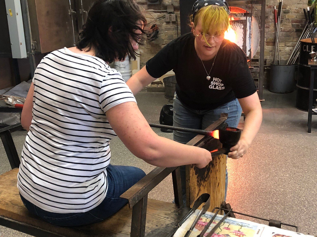 Hot Shop Glass-拉辛必去景点