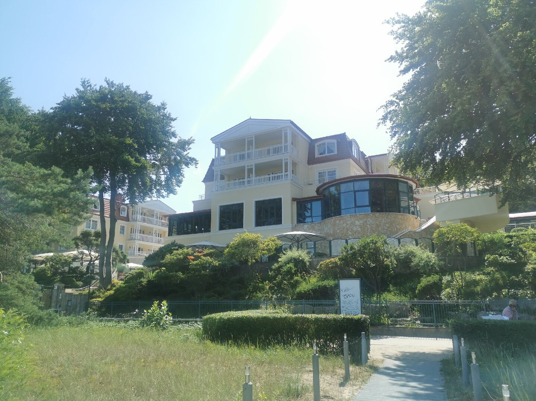 班辛风情旅游度假酒店主图