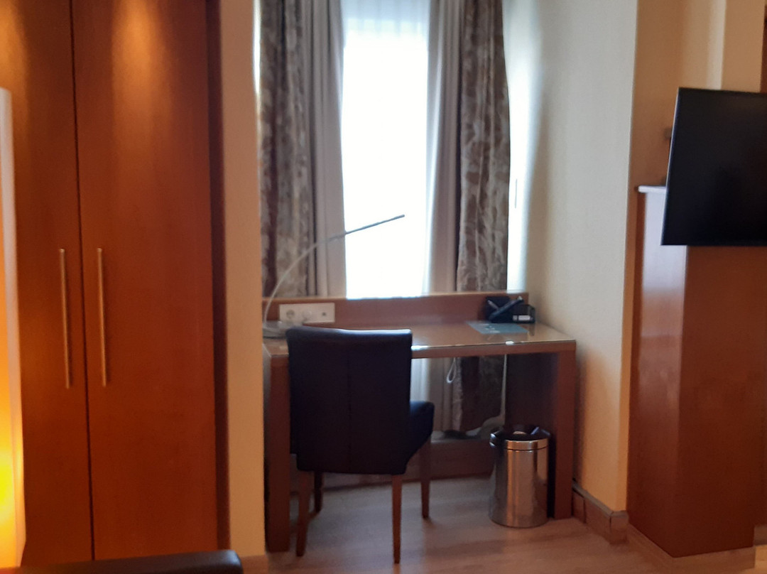 Hotel Weisses Kreuz主图